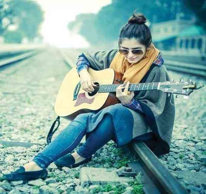 Momina Mustehsan Picture