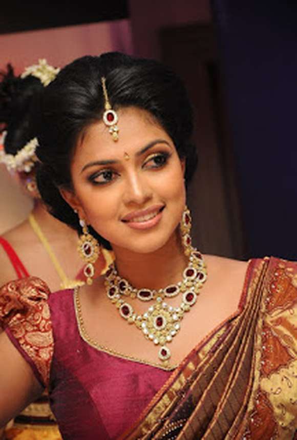 Amala Paul Varghese Picture