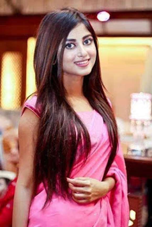 Sajal Aly Images