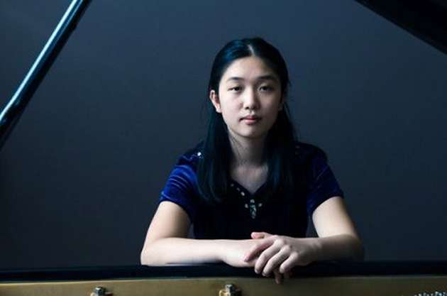 Lauren Zhang