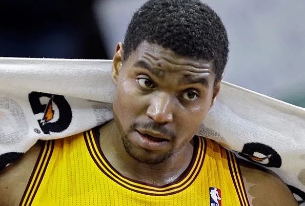 Andrew Bynum height