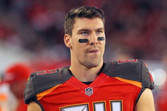 Cameron Brate weight