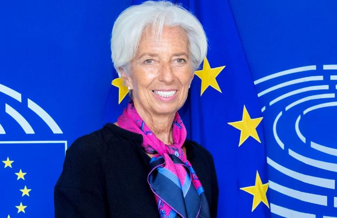 Christine Lagarde height