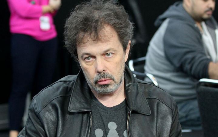Curtis Armstrong weight