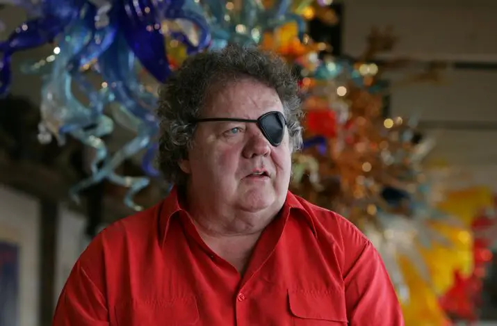 Dale Chihuly height