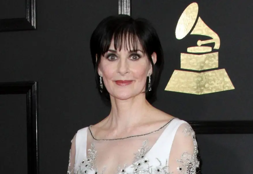 Enya Net worth, Age BioWiki, Weight, Kids, Wife 2024 The Personage