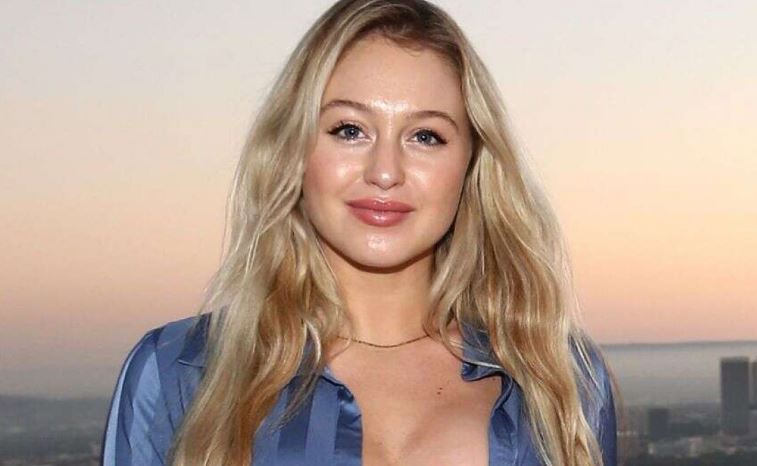 Iskra Lawrence height