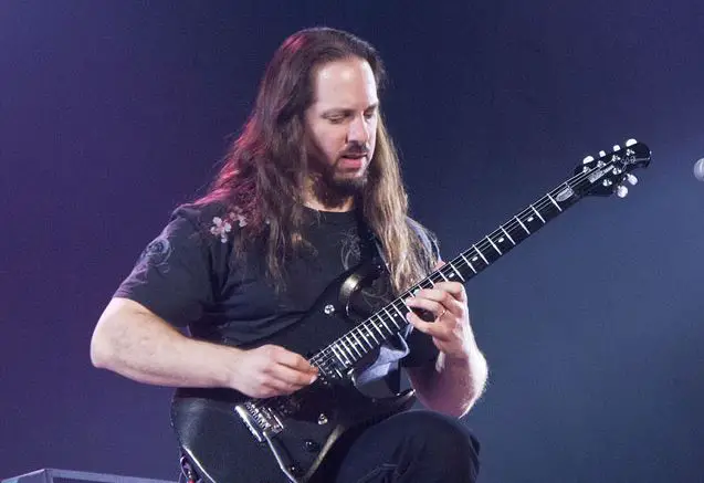 John Petrucci height