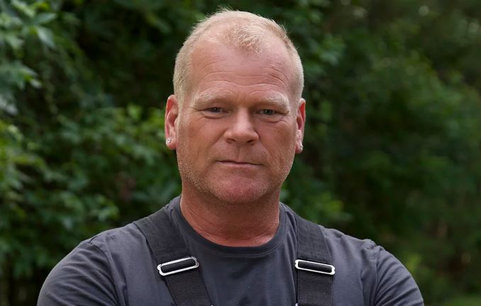 Mike Holmes age