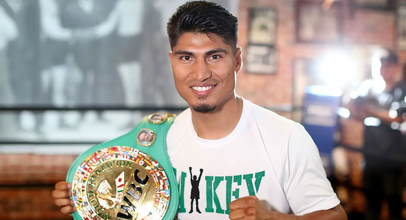 Mikey Garcia height