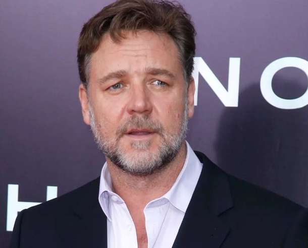 Russell Crowe height
