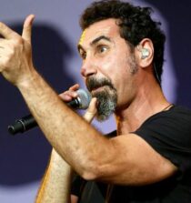 Serj Tankian height