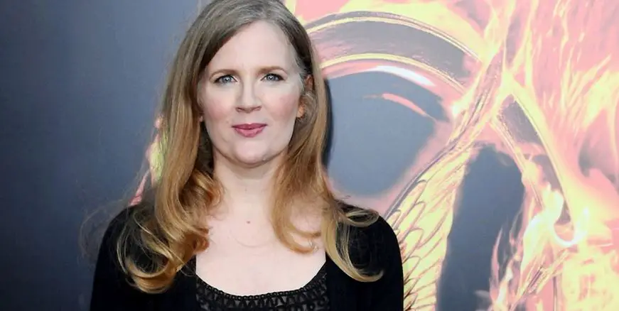 Suzanne Collins height