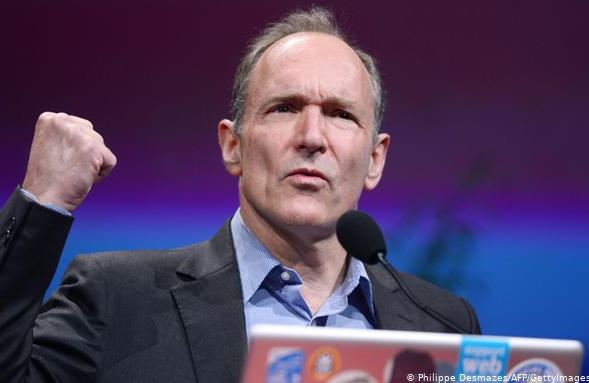 Tim Berners Lee weight