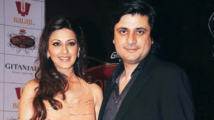 sonali bendre with husband